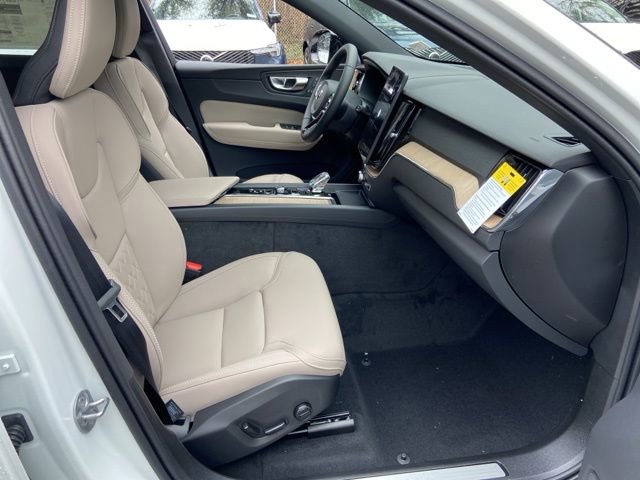 New 2026 Volvo XC60 B5 Core w/ Climate Package AWD/4WD image 16