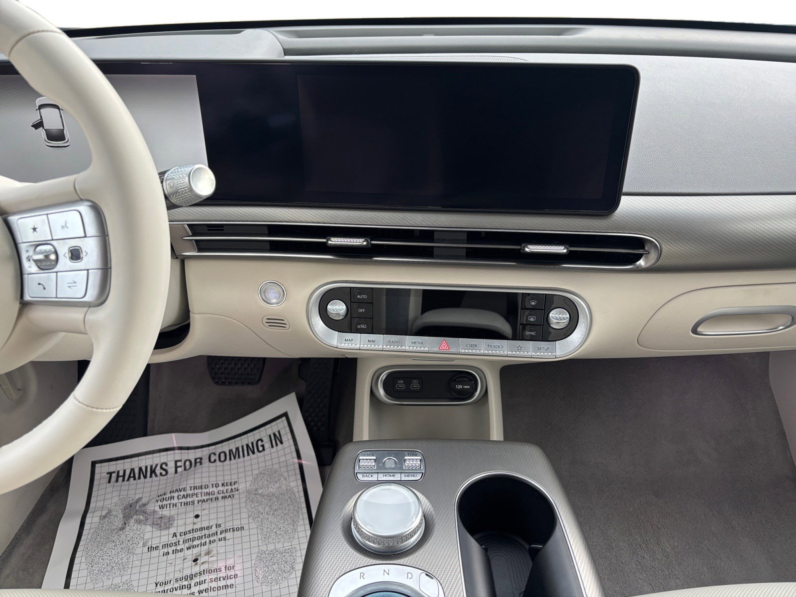 Used 2024 Genesis GV60 RWD image 11