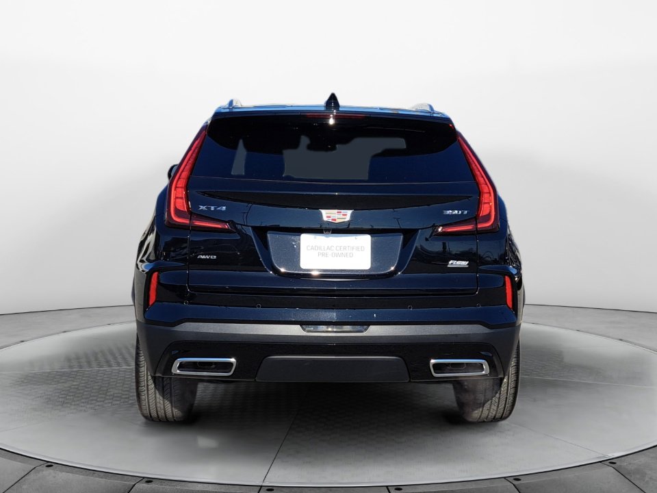 Used 2025 Cadillac XT4 Premium Luxury image 6