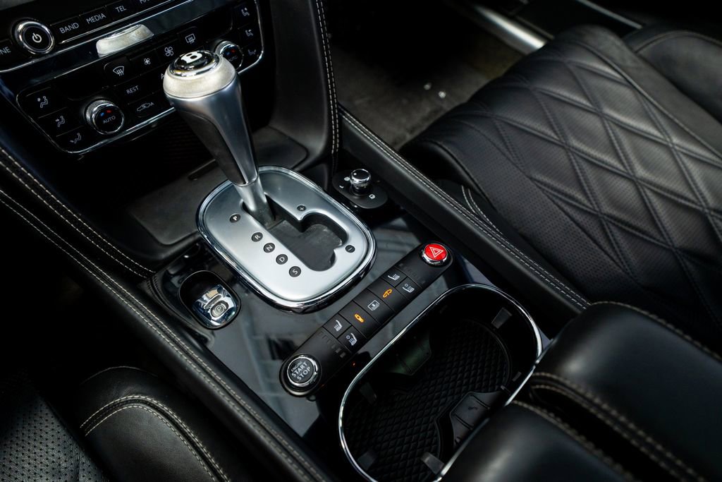 Used 2015 Bentley Flying Spur V8 AWD/4WD image 37