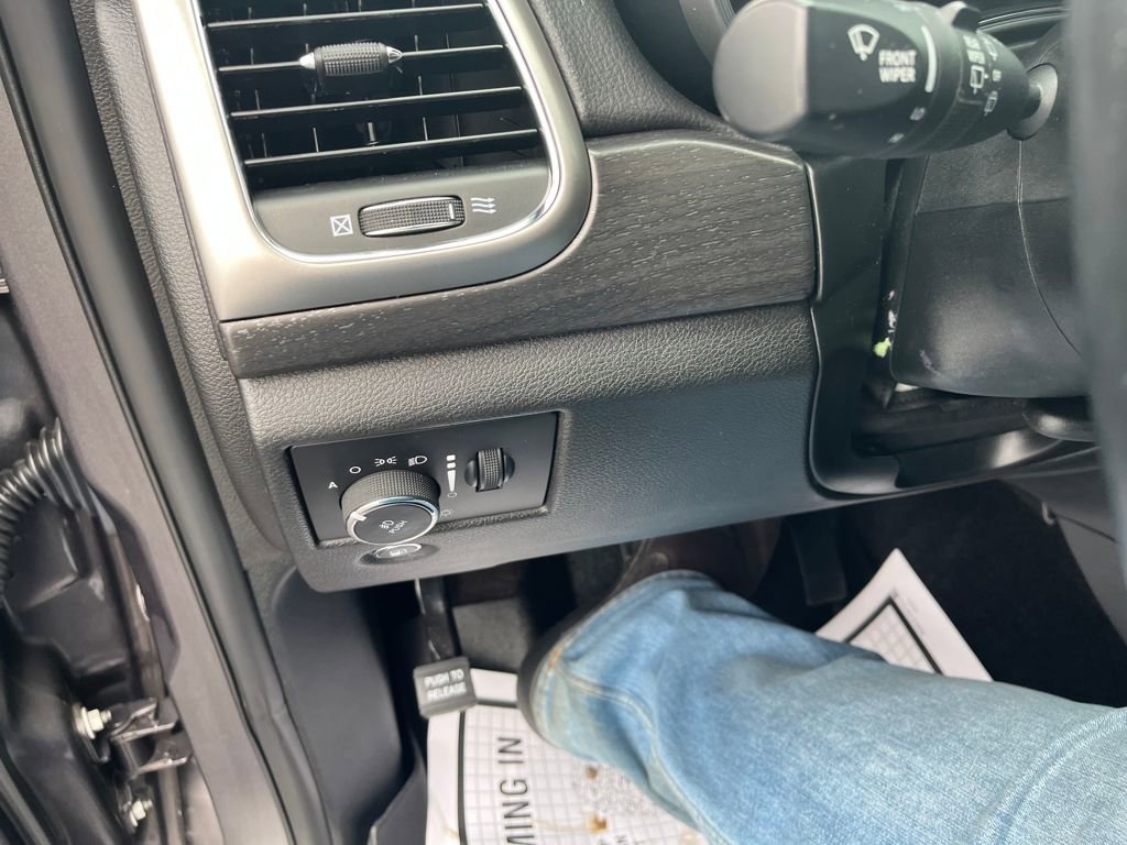 Used 2018 Jeep Grand Cherokee Altitude image 13