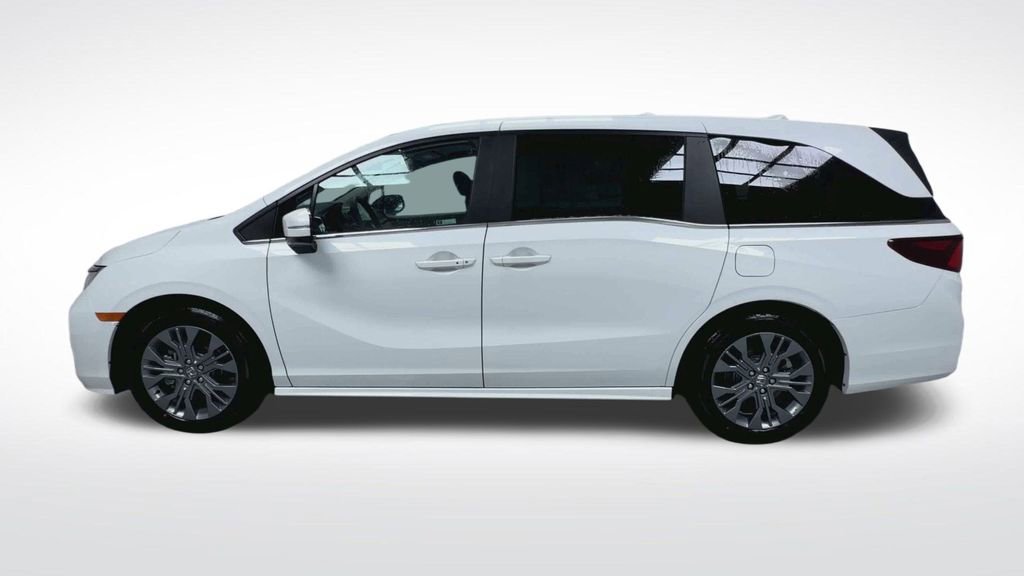 New 2026 Honda Odyssey Touring image 5