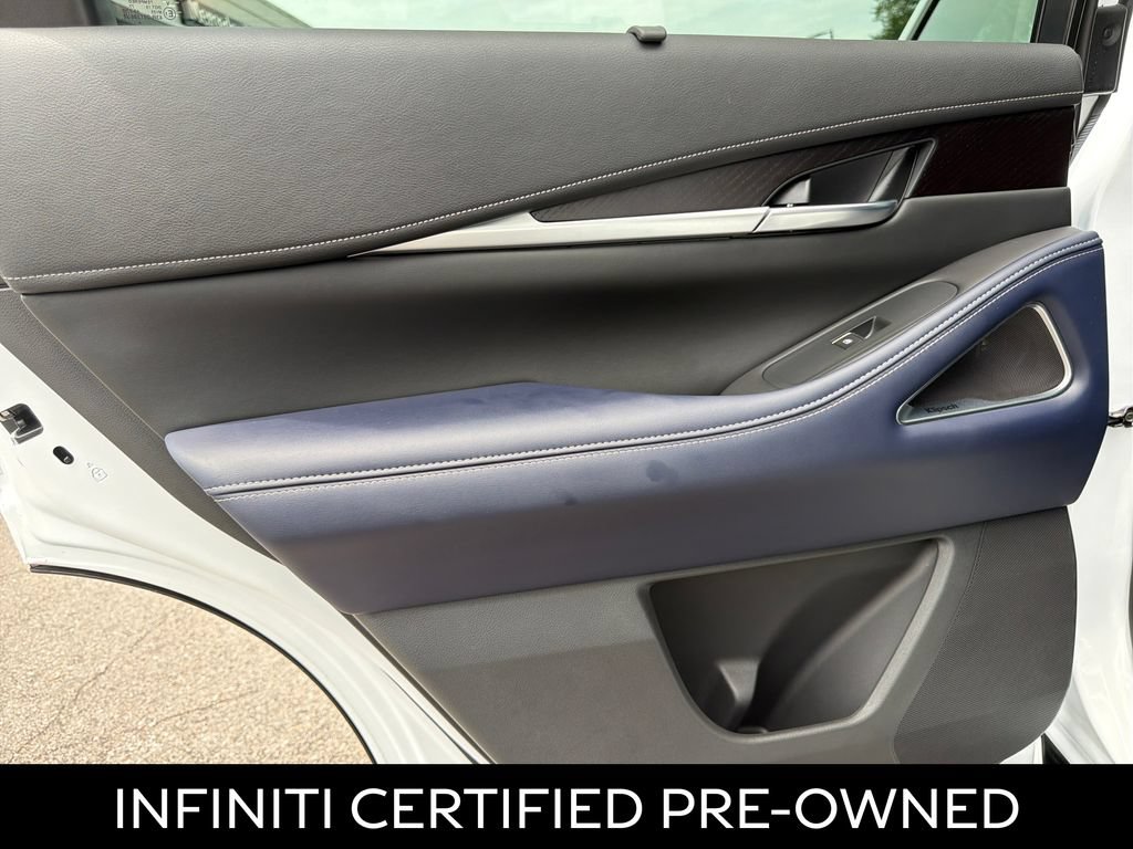 Certified 2026 INFINITI QX60 Sport w/ Dark Cargo Package AWD/4WD image 30