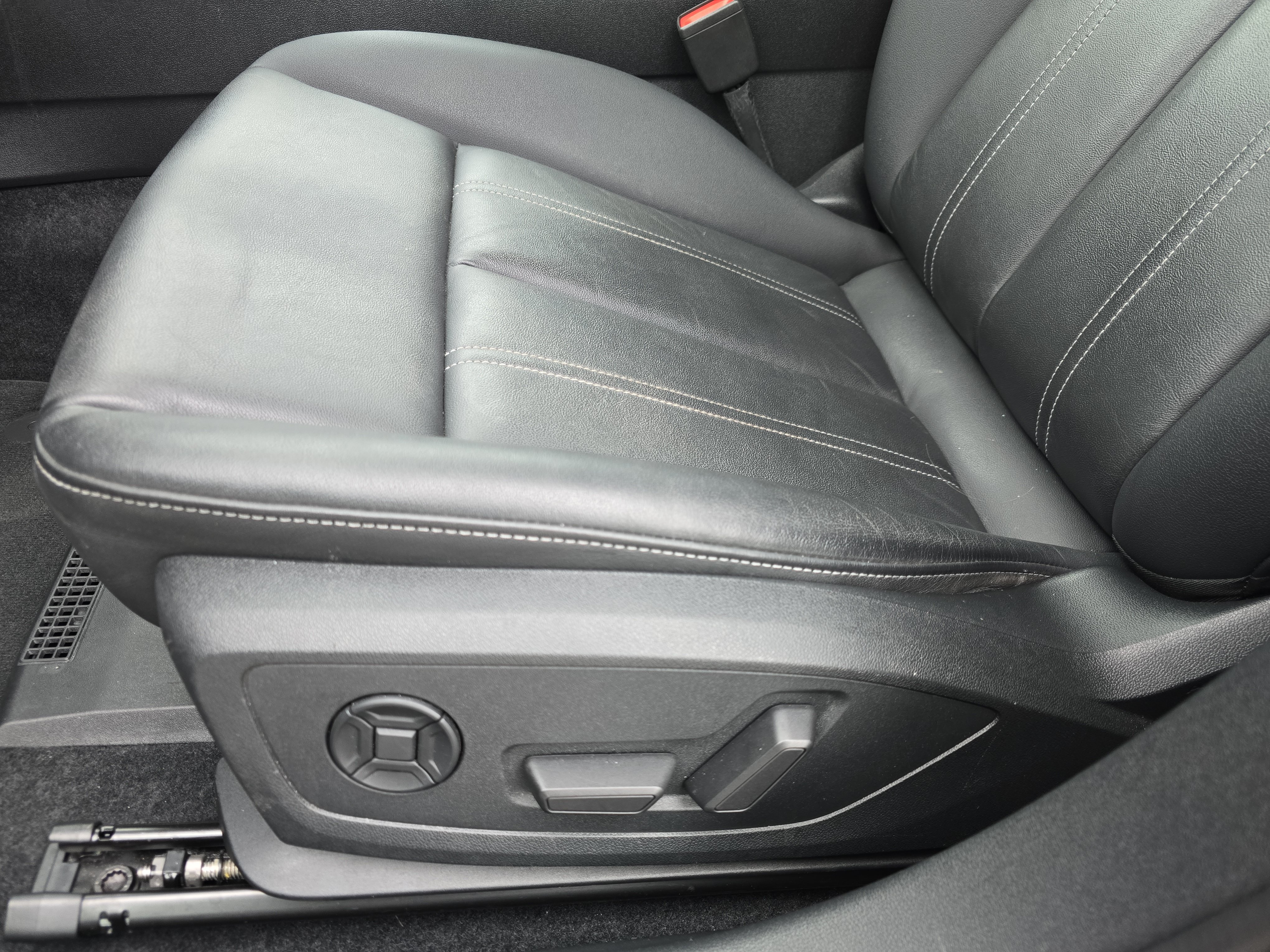 Used 2023 Audi A3 2.0T Premium Plus w/ Premium Plus Package AWD/4WD image 28