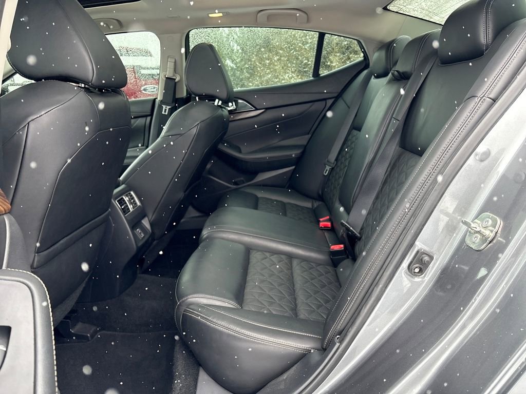 Used 2018 Nissan Maxima Platinum image 32