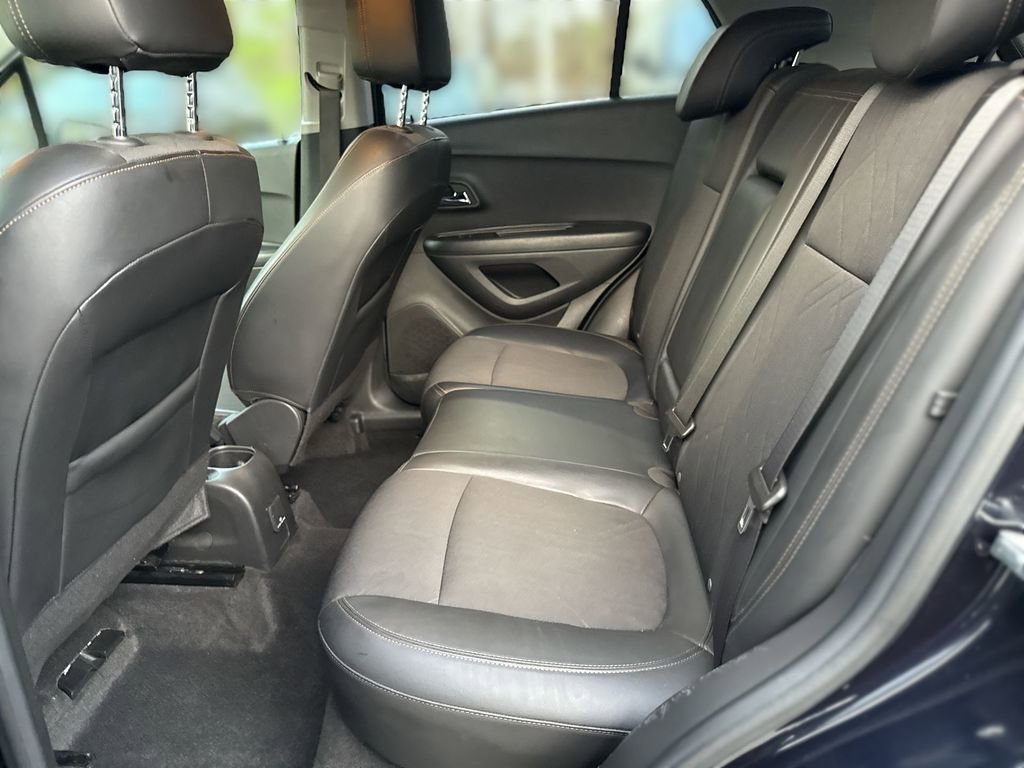 Used 2022 Chevrolet Trax LT w/ Driver Confidence Package image 23