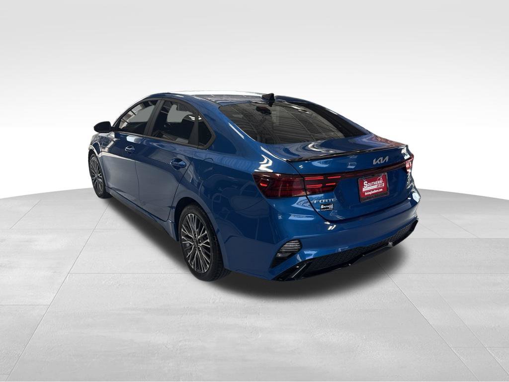 Used 2022 Kia Forte GT-Line w/ GT-Line Premium Package FWD image 3