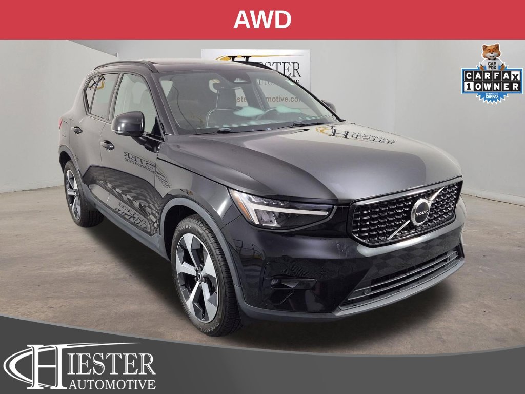 Used 2023 Volvo XC40 B5 Plus