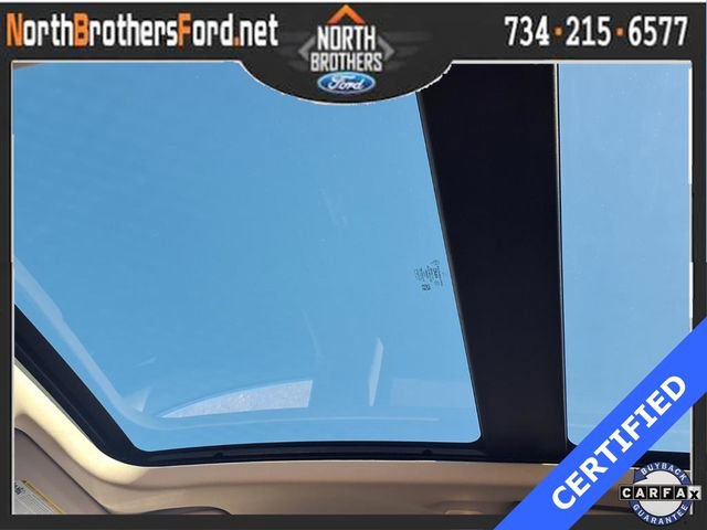 Used 2020 Ford Escape Titanium image 6