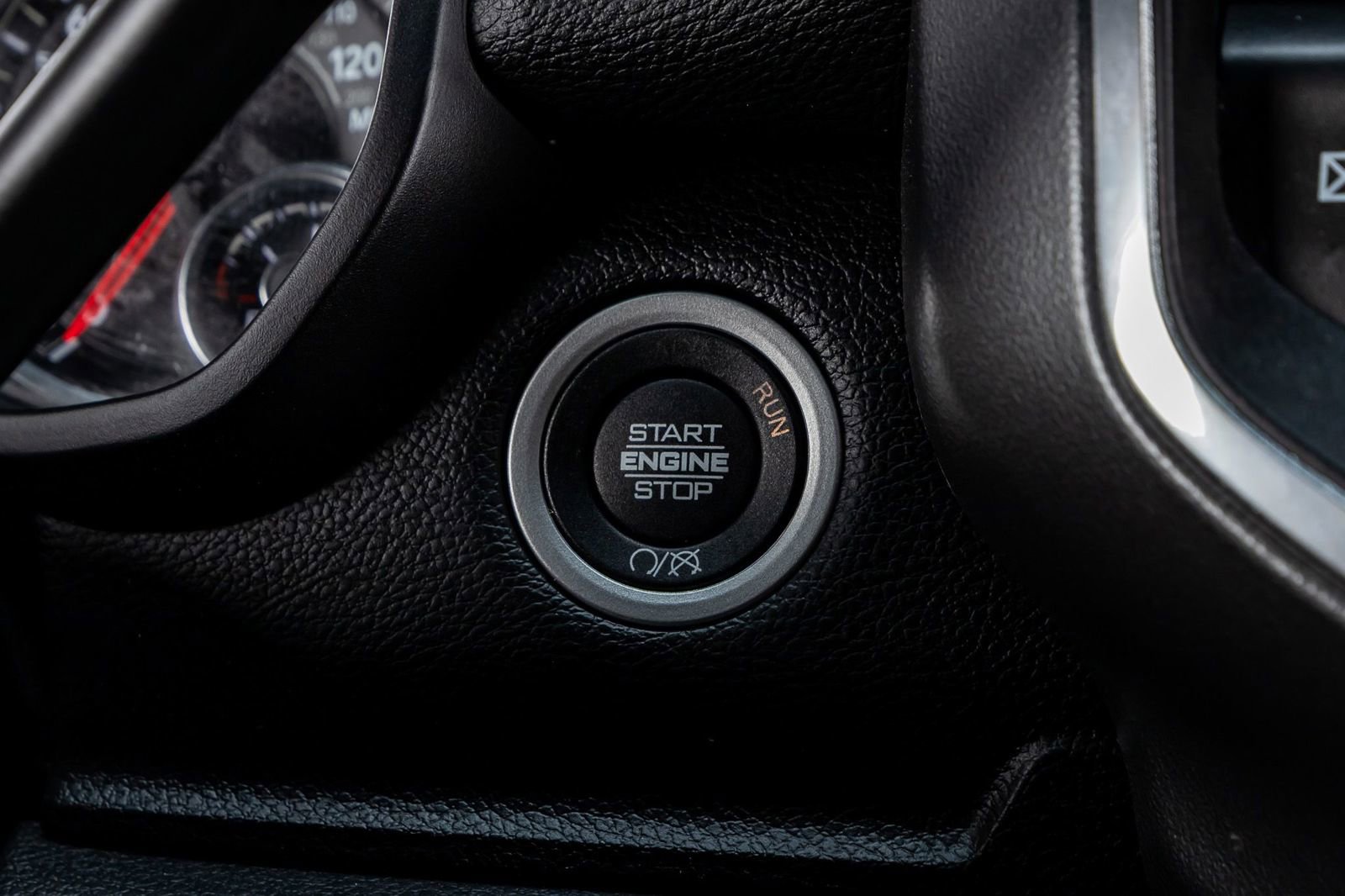 Used 2024 RAM 3500 Laramie w/ Night Edition AWD/4WD image 22