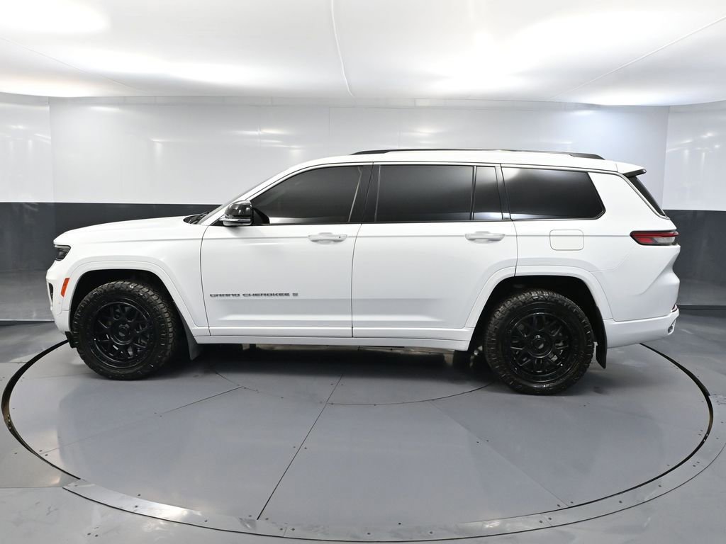 Used 2021 Jeep Grand Cherokee L Overland w/ Advanced Protech Group III image 11