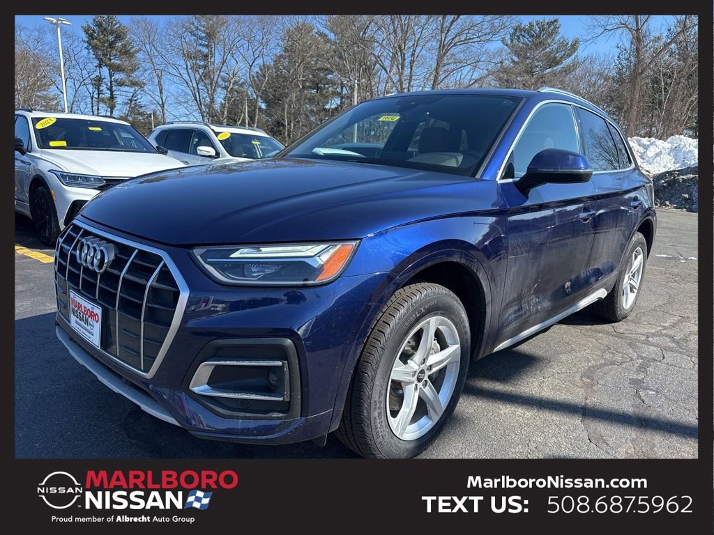 Used 2023 Audi Q5 2.0T Premium w/ Convenience Package image 3