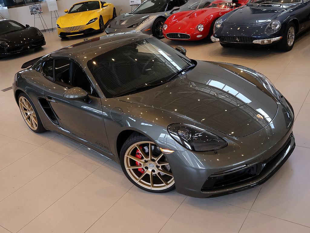 Used 2025 Porsche 718 Cayman GTS RWD image 12