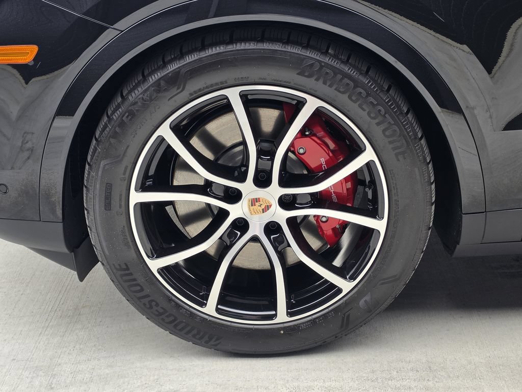 Certified 2026 Porsche Cayenne S AWD/4WD image 23