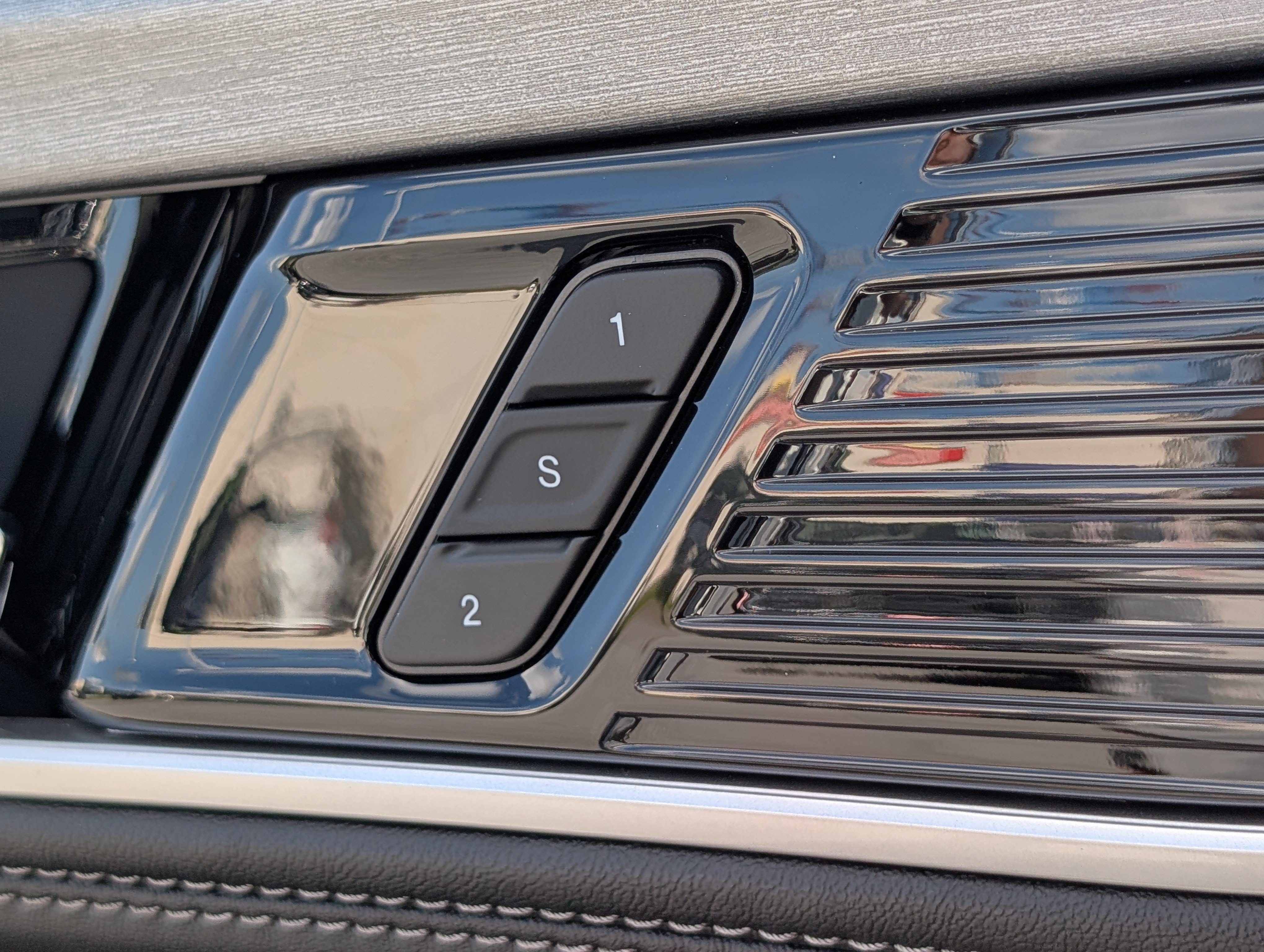 New 2026 Jeep Grand Wagoneer Limited w/ Premium Group II AWD/4WD image 20