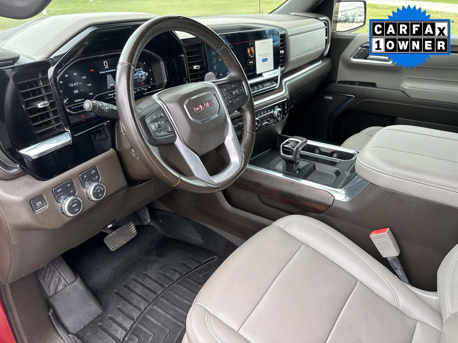 Used 2023 GMC Sierra 1500 SLT w/ SLT Premium Plus Package AWD/4WD image 28