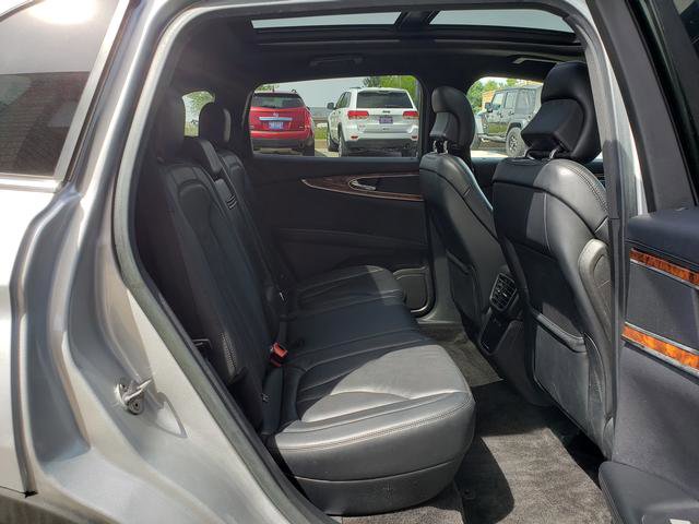Used 2017 Lincoln MKX Reserve w/ Lincoln MKX Climate Package AWD/4WD image 18
