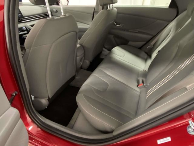 Certified 2025 Hyundai Elantra Sport image 8