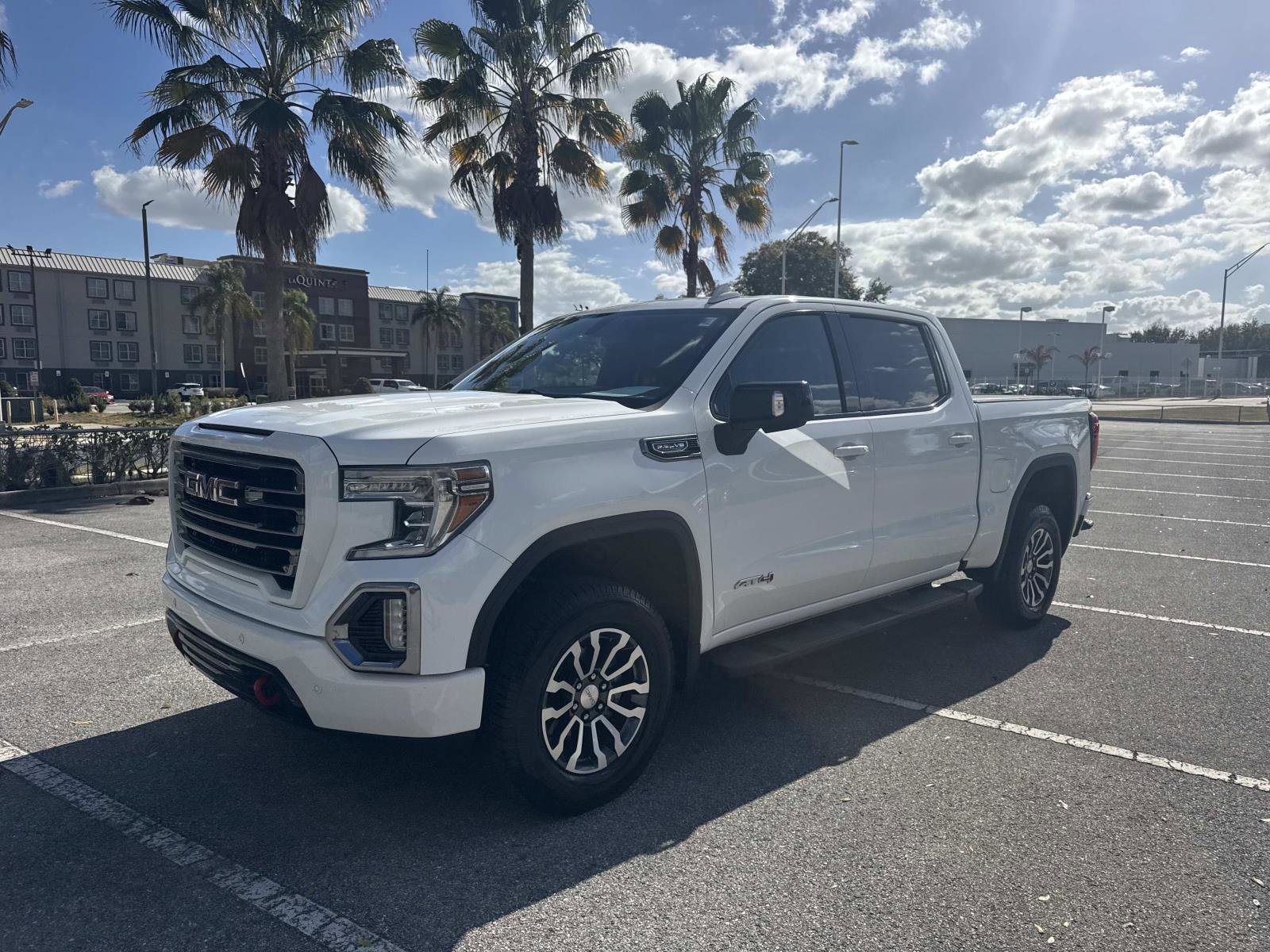 Used 2020 GMC Sierra 1500 AT4 w/ AT4 Premium Package image 8