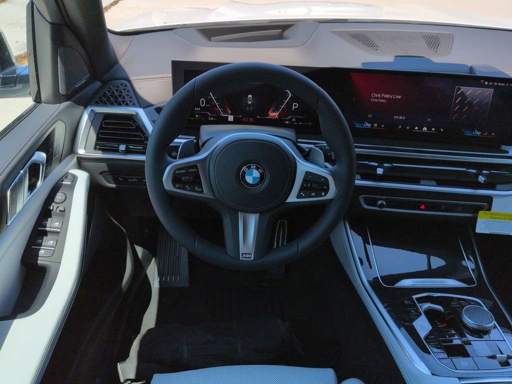 New 2026 BMW X5 xDrive40i w/ M Sport Package AWD/4WD image 16