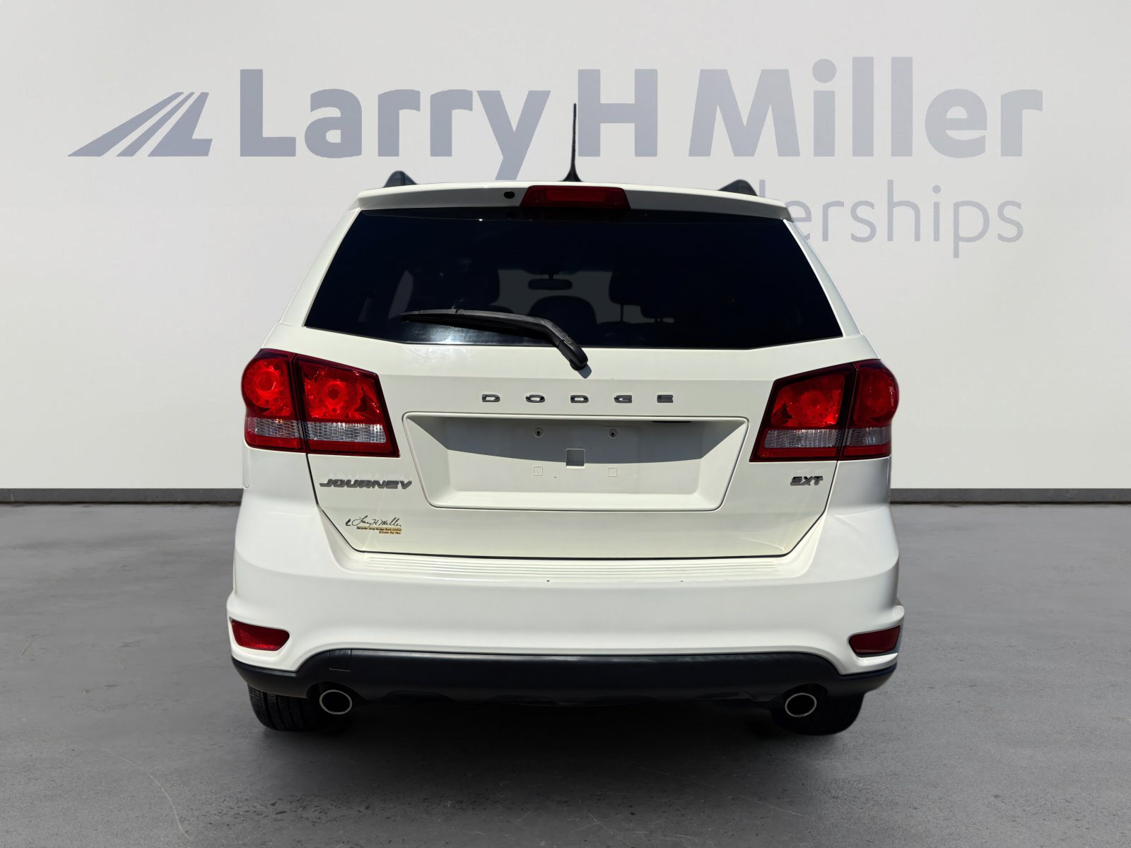Used 2015 Dodge Journey SXT w/ Flexible Seating Group FWD image 4
