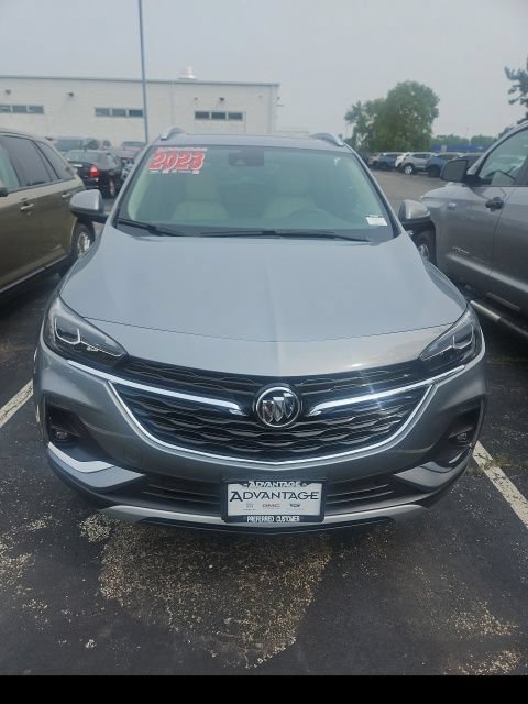 Used 2023 Buick Encore GX Essence w/ Experience Buick Package FWD image 2