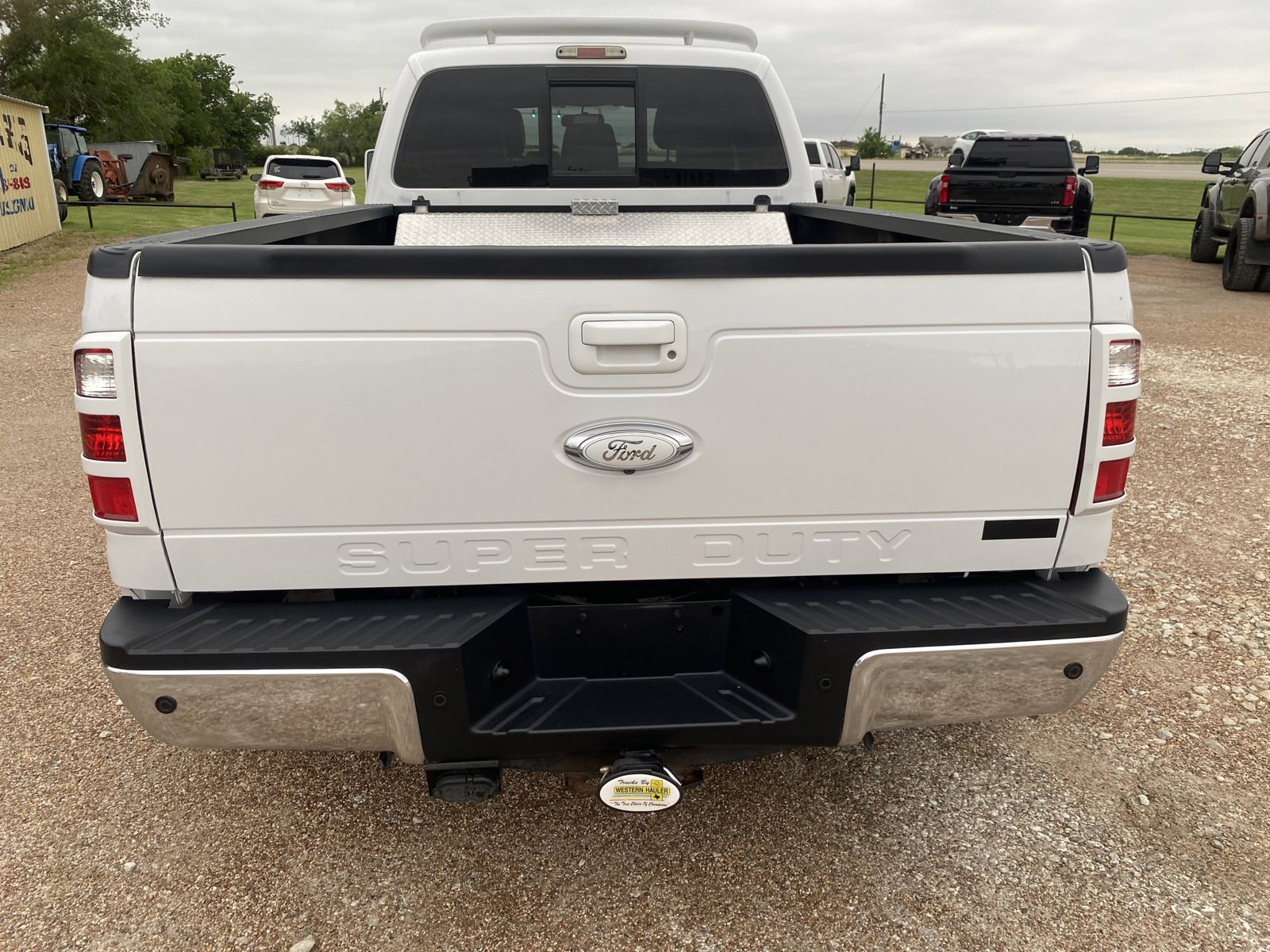Used 2016 Ford F450 Lariat w/ Lariat Interior Package AWD/4WD image 6