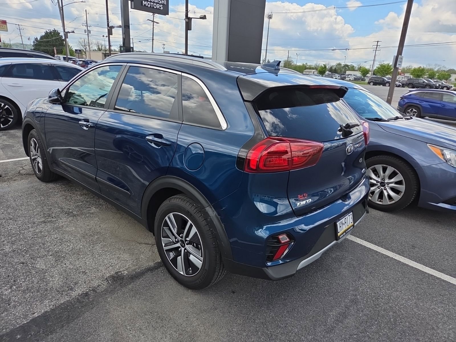 Used 2021 Kia Niro EX image 4