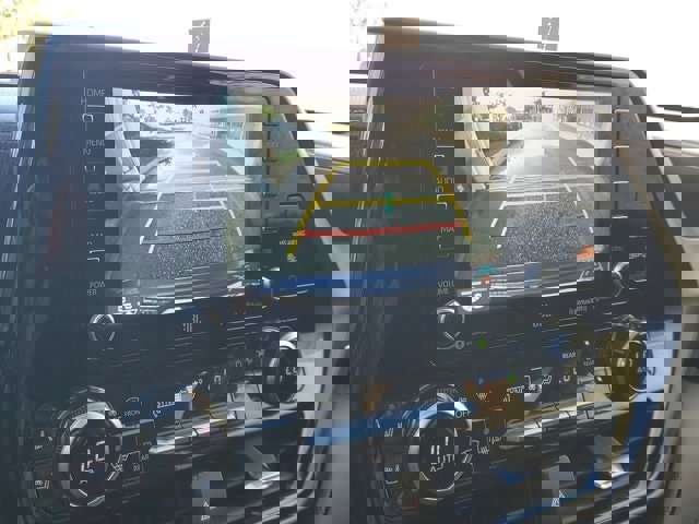 Used 2020 Toyota Highlander Limited image 23