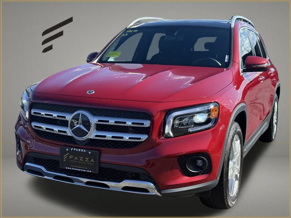 Used 2021 Mercedes-Benz GLB 250 4MATIC image 1