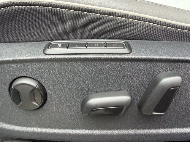 Used 2022 Volkswagen Arteon SEL AWD/4WD image 16