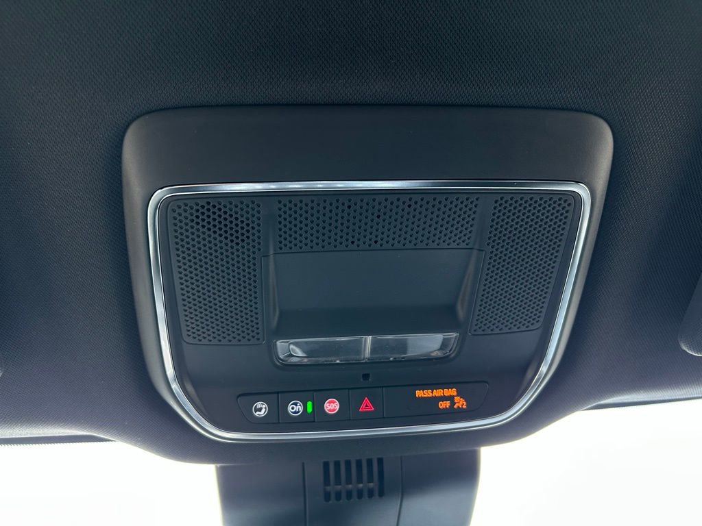 New 2026 GMC Sierra EV Elevation image 25