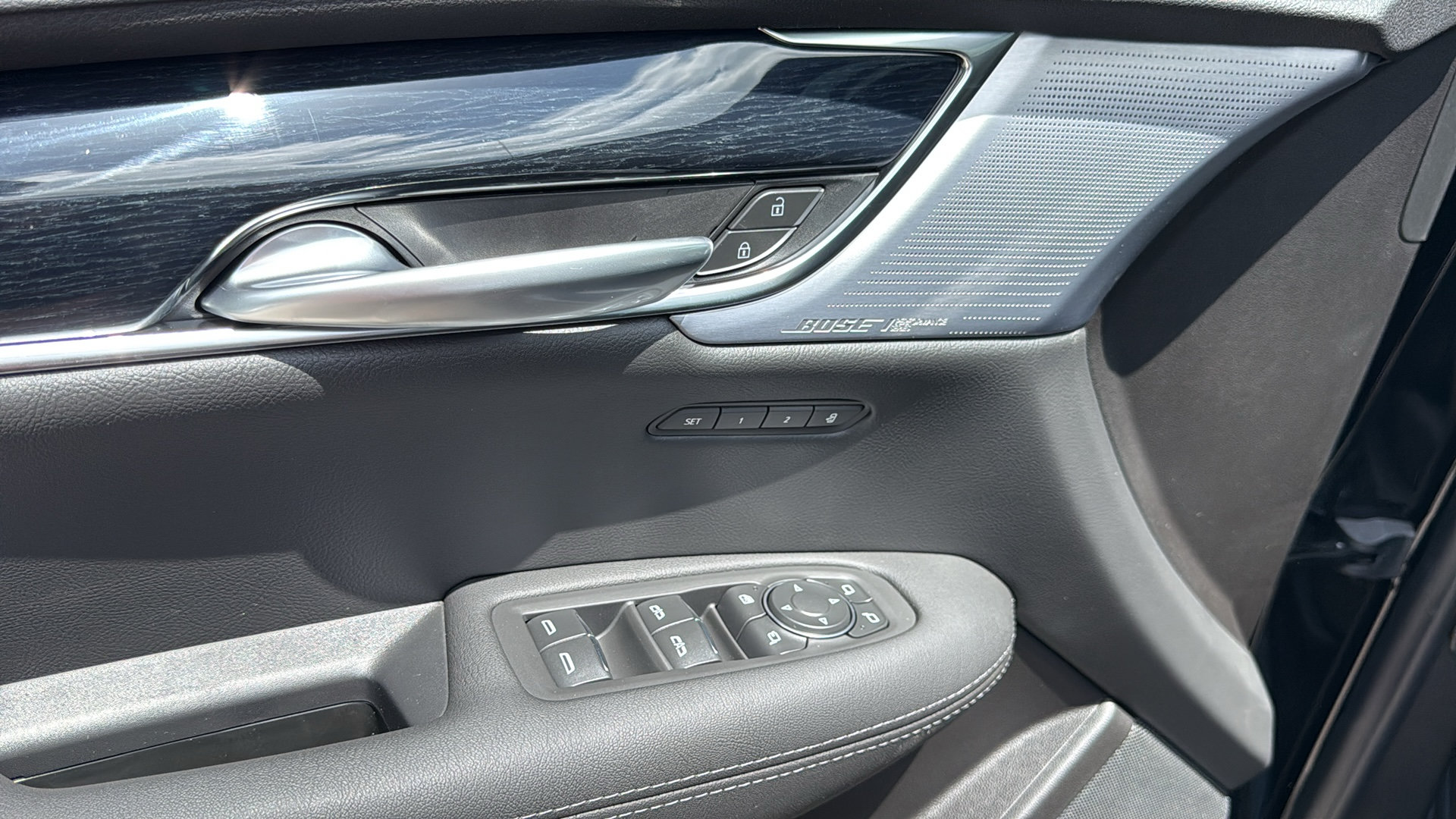 New 2026 Cadillac XT5 Premium Luxury w/ LPO, Floor Liner Package AWD/4WD image 11