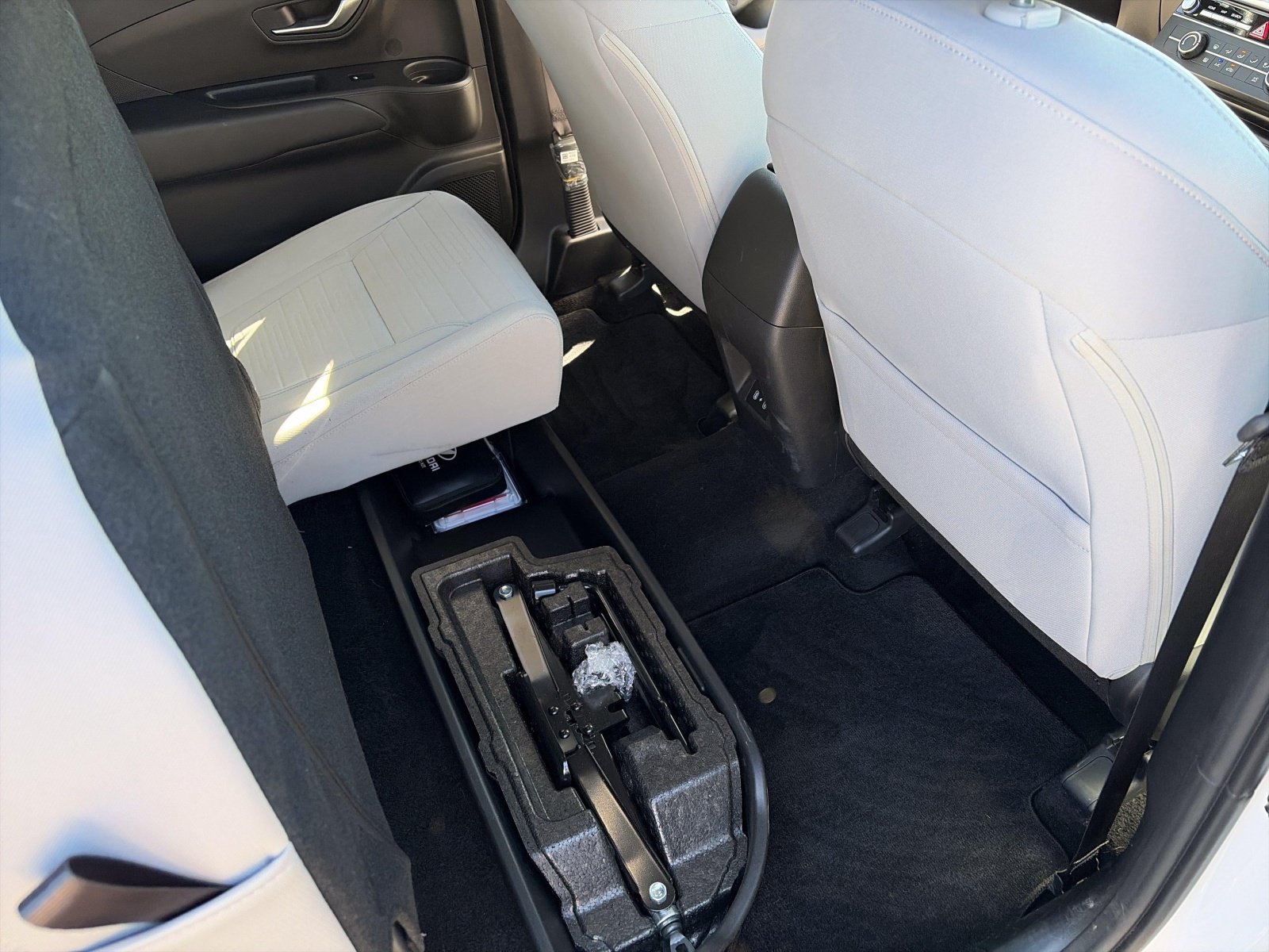 Certified 2025 Hyundai Santa Cruz SE AWD/4WD image 53
