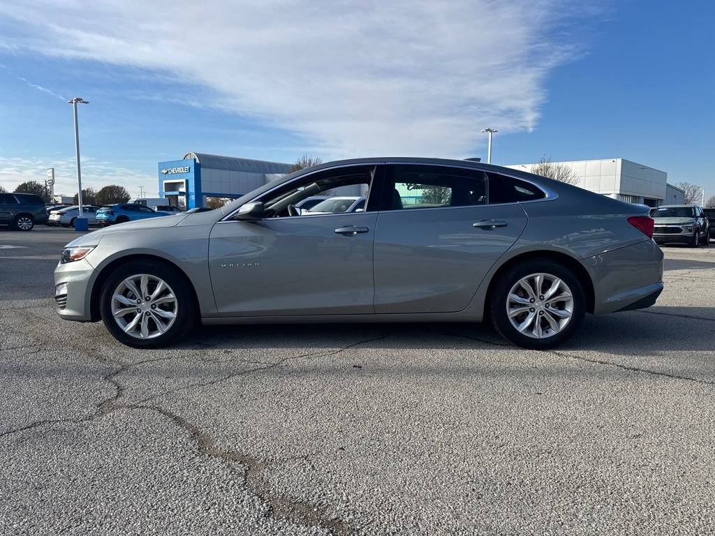 Used 2024 Chevrolet Malibu LT image 2