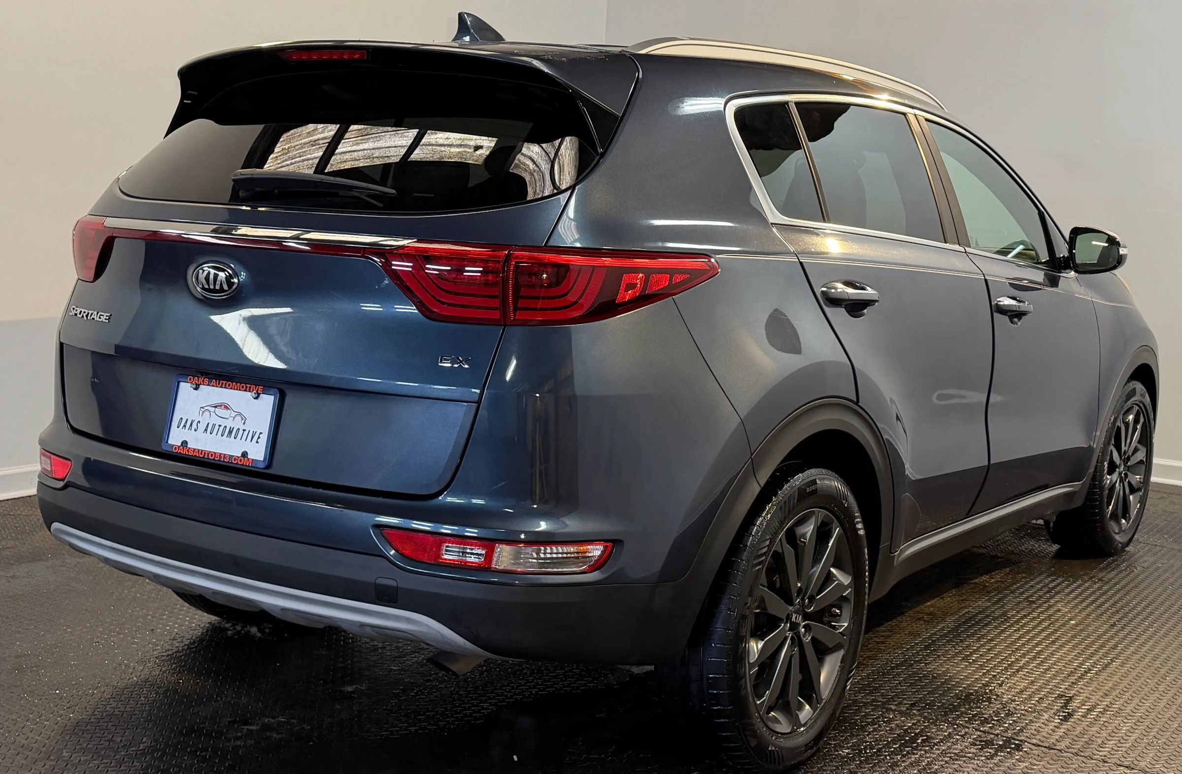 Used 2018 Kia Sportage EX w/ EX Sport Appearance Package FWD image 5