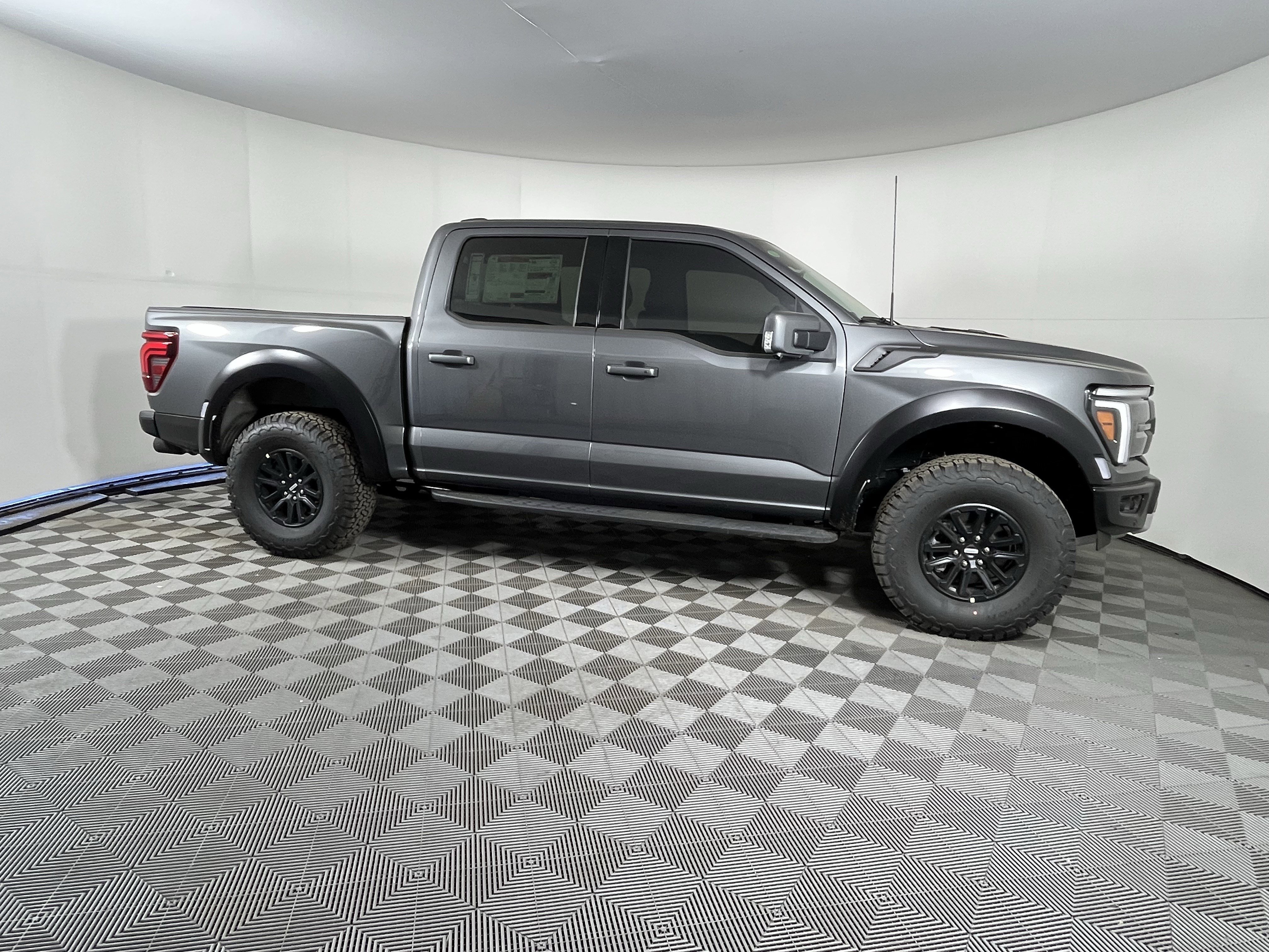 New 2025 Ford F150 Raptor AWD/4WD image 25