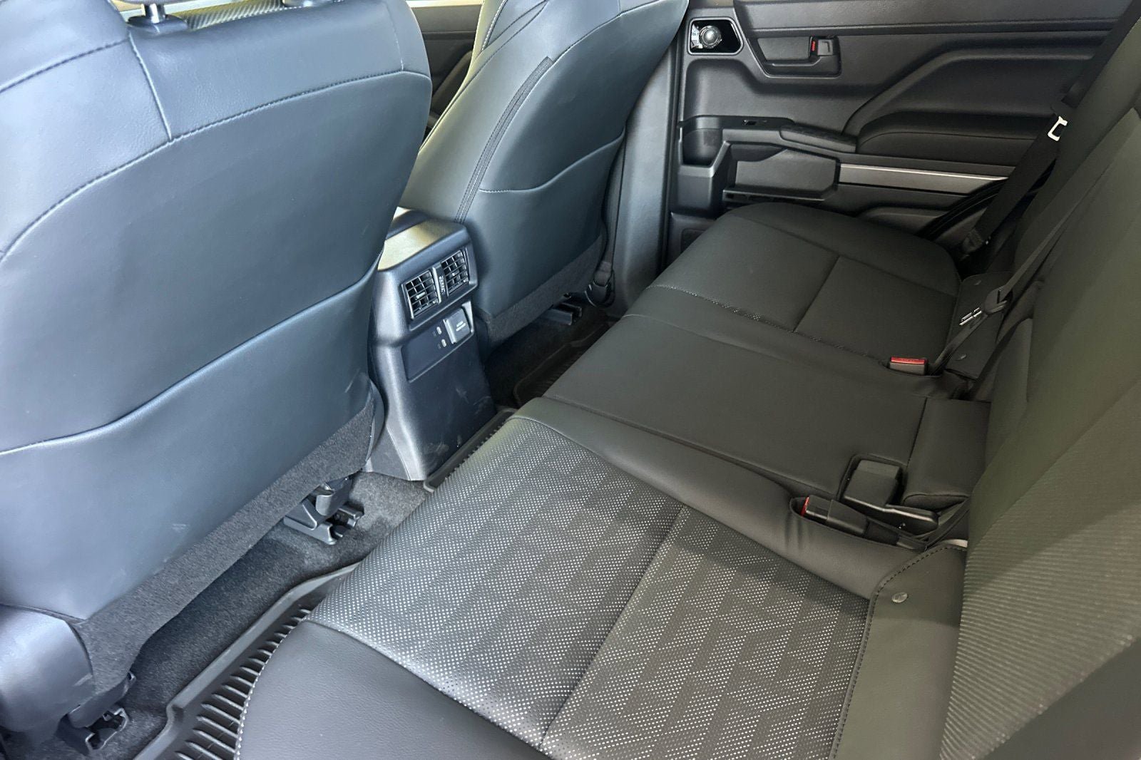 New 2026 Toyota 4Runner TRD Off-Road Premium AWD/4WD image 14