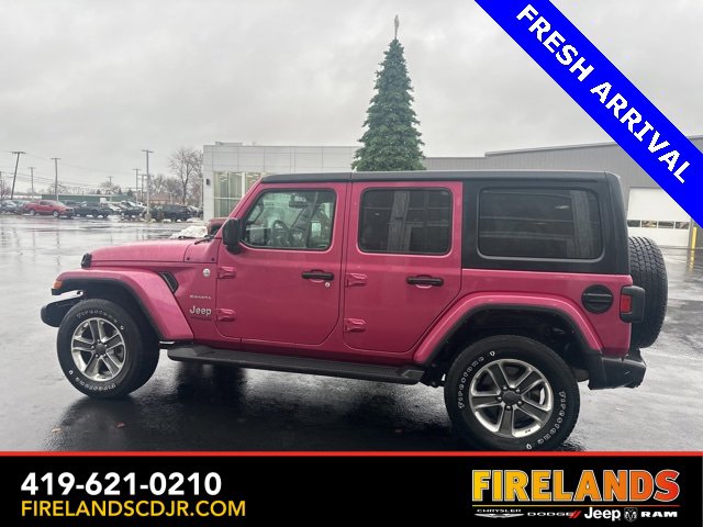 Used 2022 Jeep Wrangler Unlimited Sahara w/ Cold Weather Group image 16
