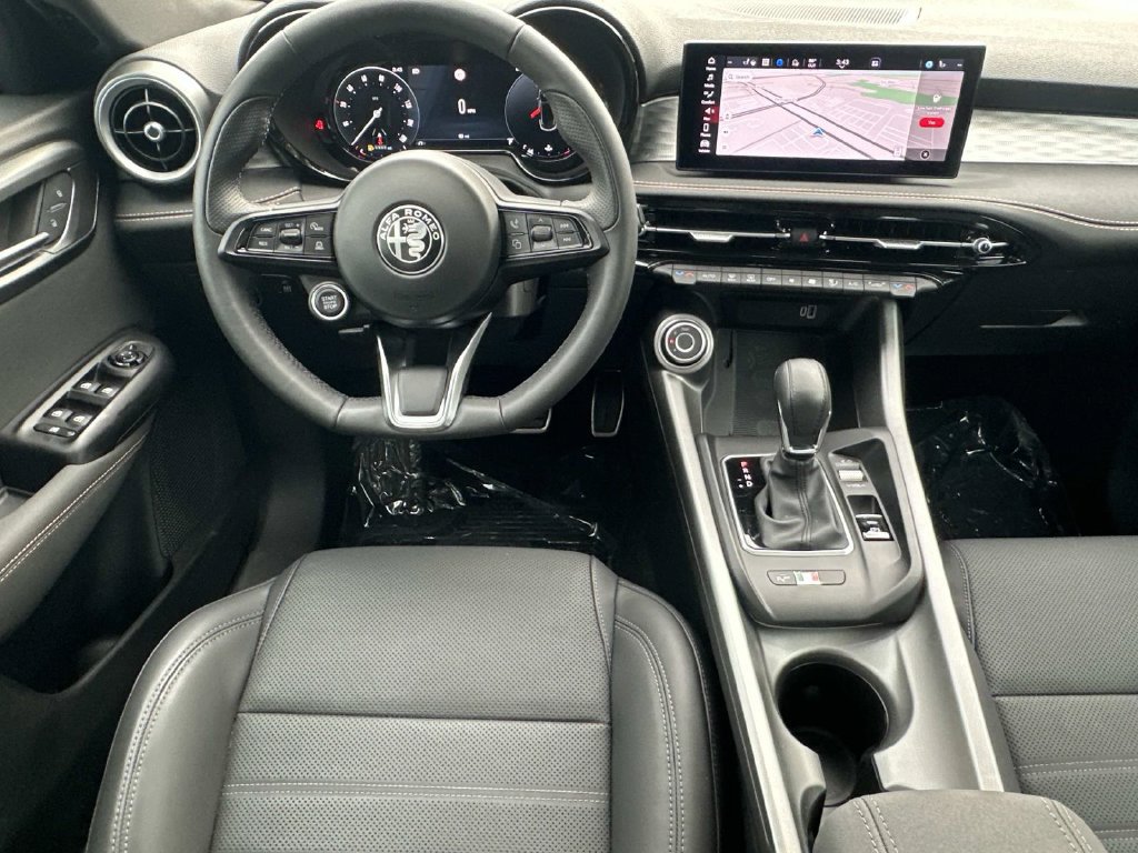 New 2025 Alfa Romeo Tonale w/ Premium Package AWD/4WD image 18