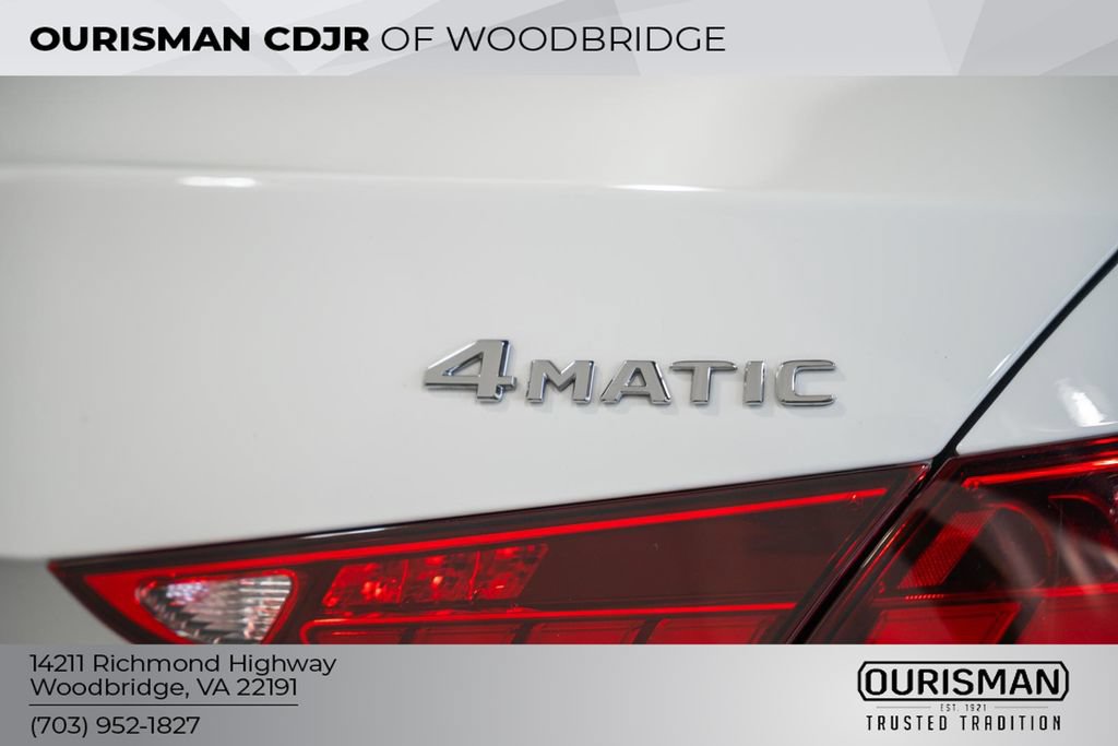 Used 2025 Mercedes-Benz C 300 4MATIC Sedan image 9