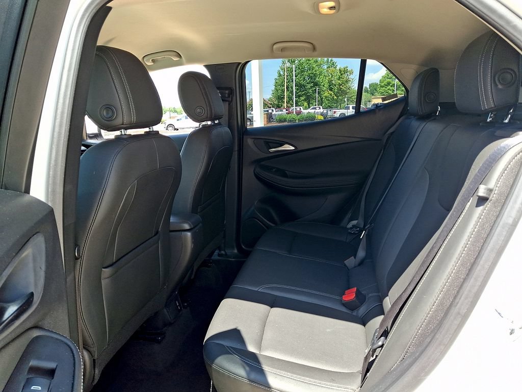 Used 2024 Buick Encore GX Sport Touring FWD image 10