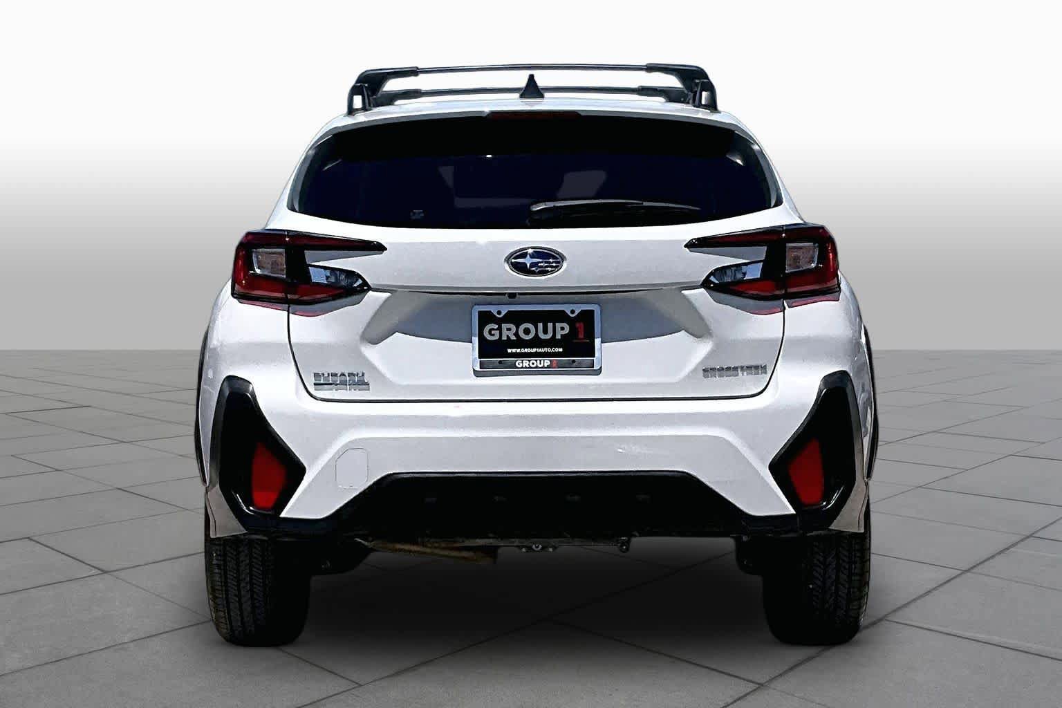 Used 2024 Subaru Crosstrek 2.0i Premium w/ Crosstrek Mirror Package AWD/4WD image 5