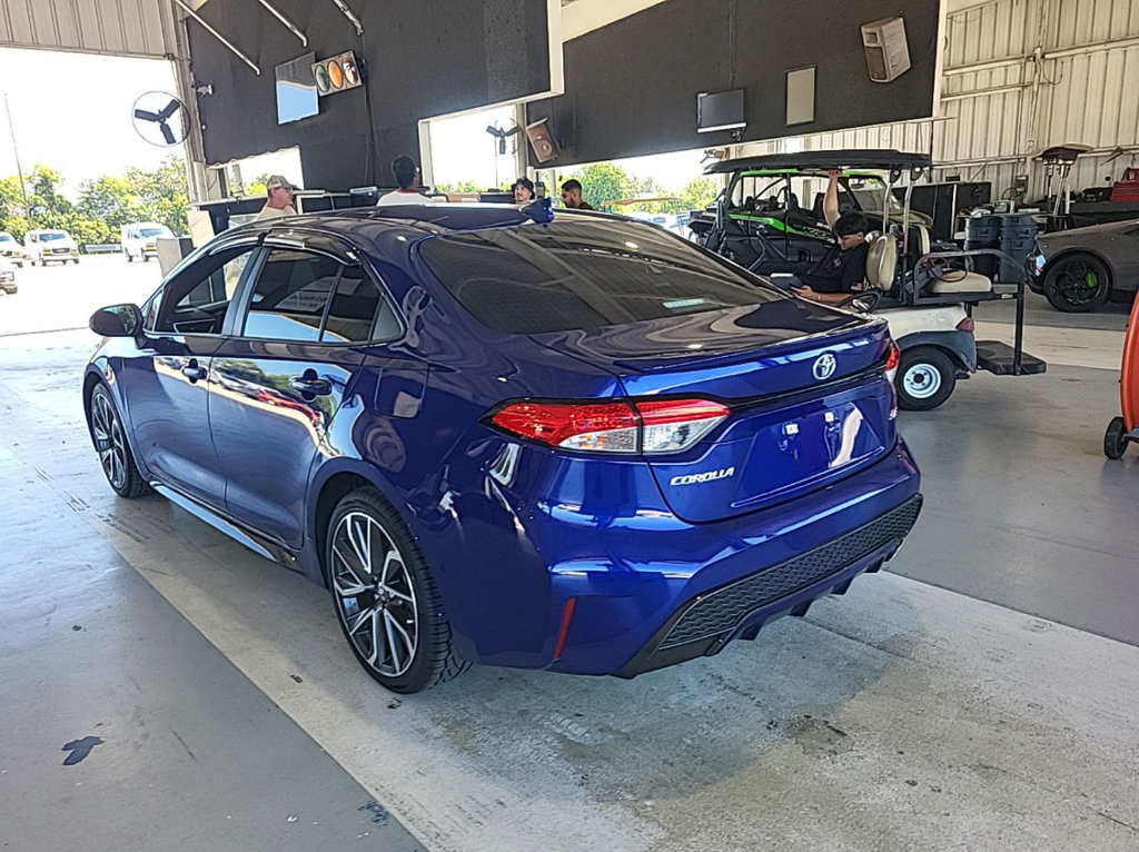 Used 2021 Toyota Corolla SE FWD image 3