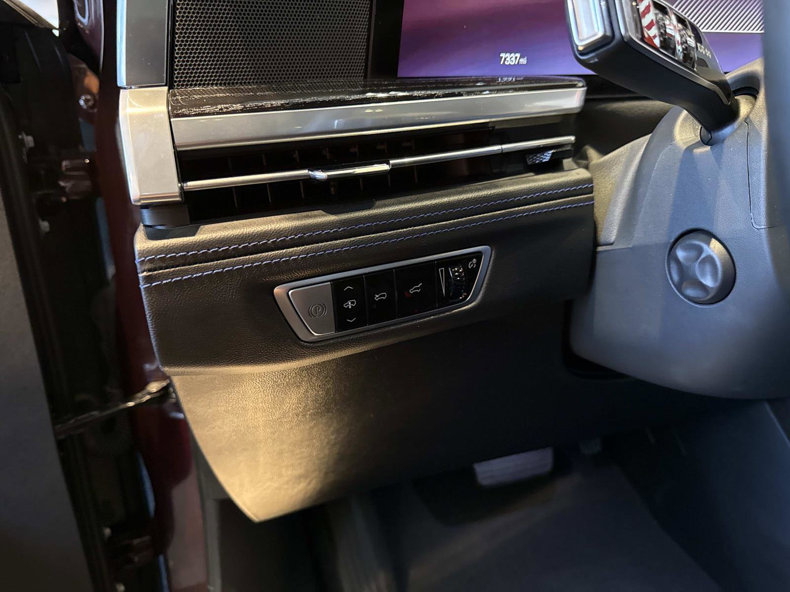 New 2025 Cadillac Escalade IQ Luxury 1 image 30