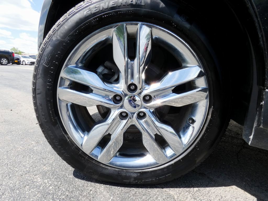 Used 2013 Ford Edge Limited w/ Driver Entry Pkg FWD image 37