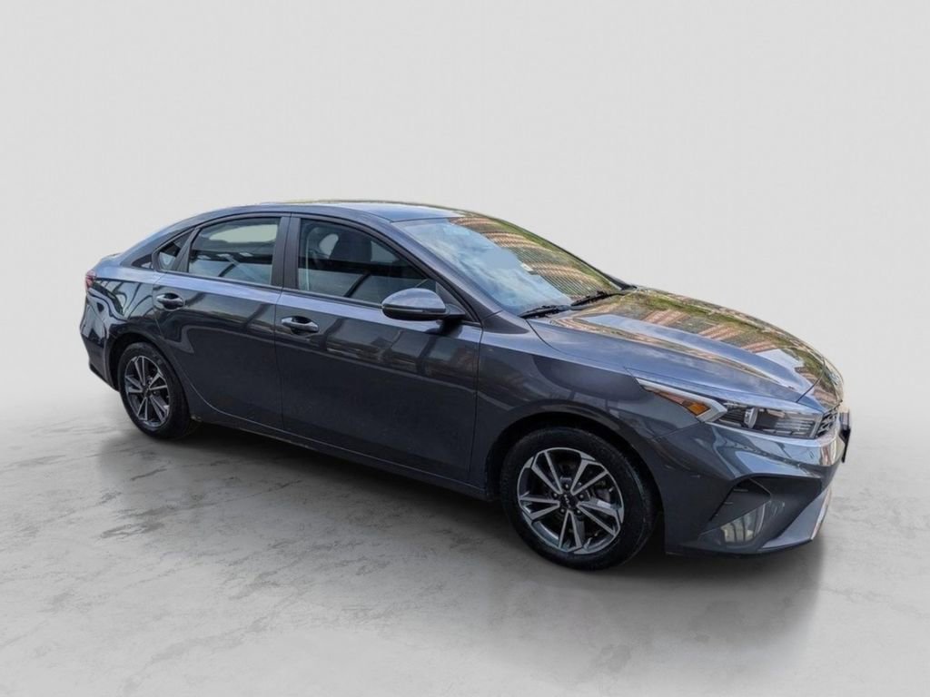 Certified 2023 Kia Forte LXS w/ LXS Technology Package FWD image 5