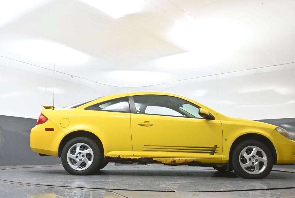 Used 2008 Pontiac G5 FWD image 22