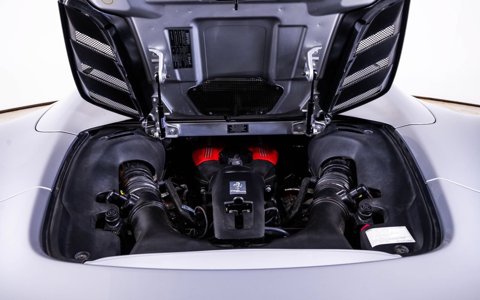 Used 2019 Ferrari 488 Spider RWD image 14