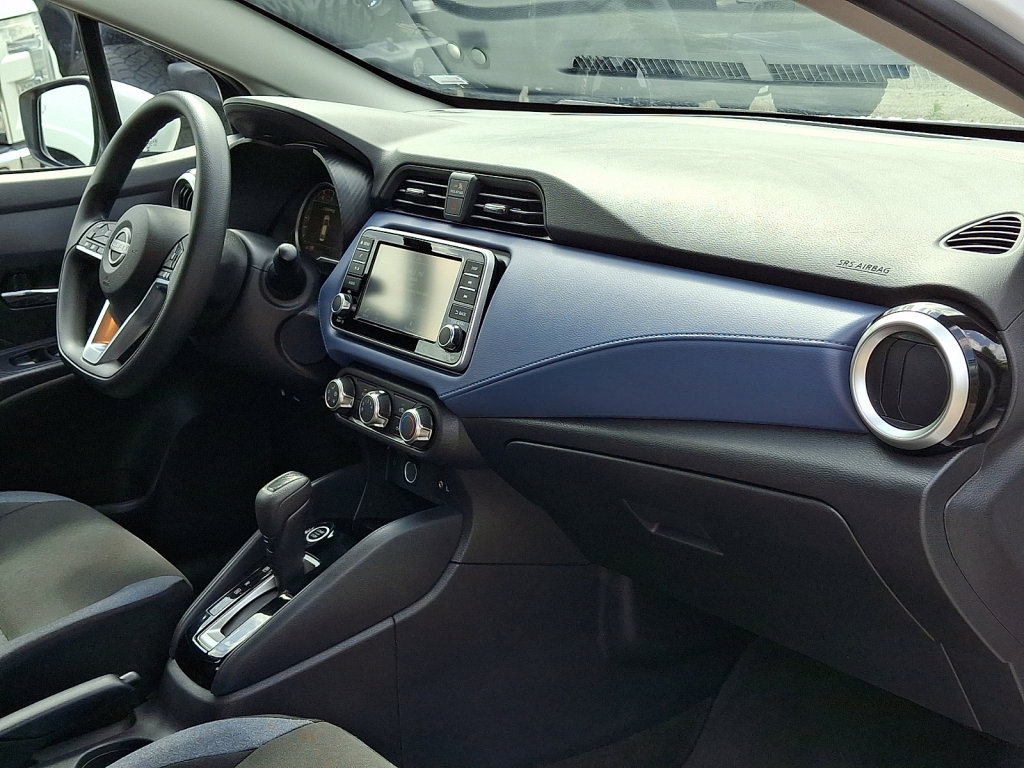 Used 2024 Nissan Versa SV FWD image 10